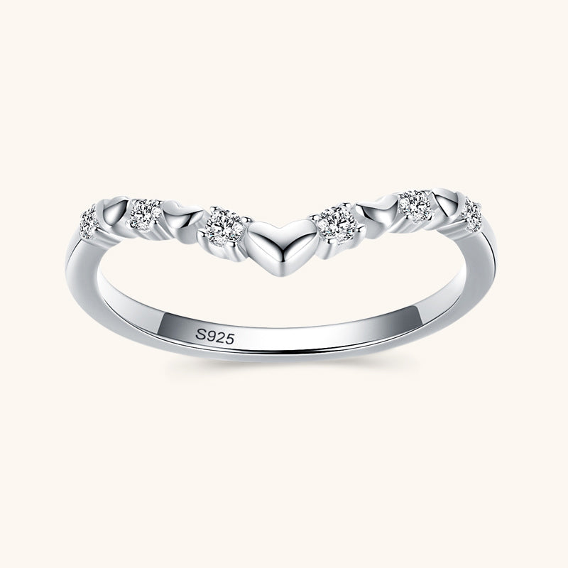 Chevron Shaped Heart Band Zirconia Ring