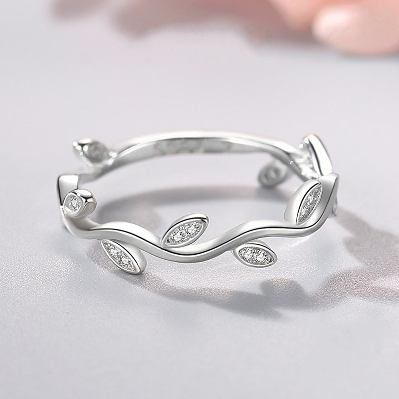 The Vine Band Ring